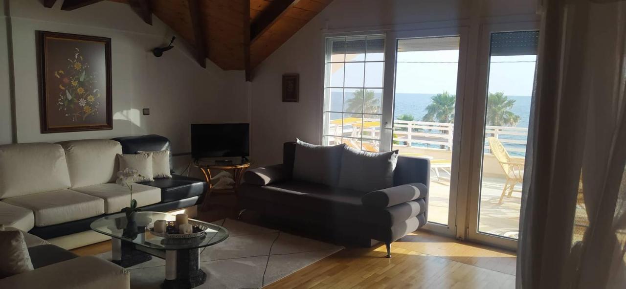 Suite In Front Of The Sea Nea Thesi Exterior photo